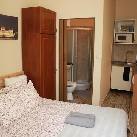 Budget apartment Boedapest Buitenkant foto